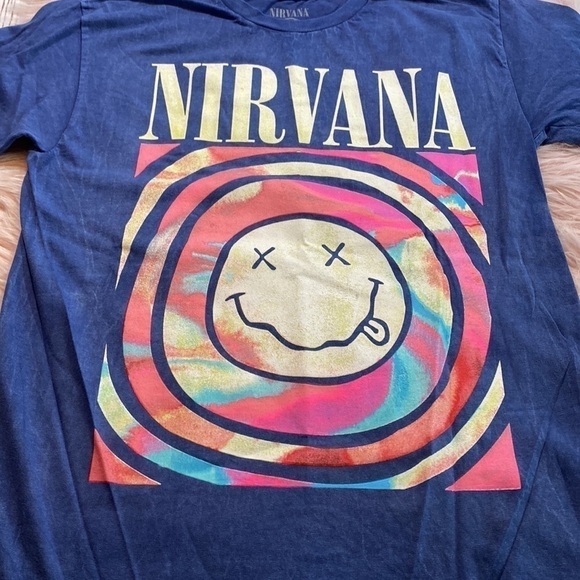 NWOT Nirvana Smiley Swirl Blue Unisex Short Sleeve Tee sz M - Picture 5 of 11